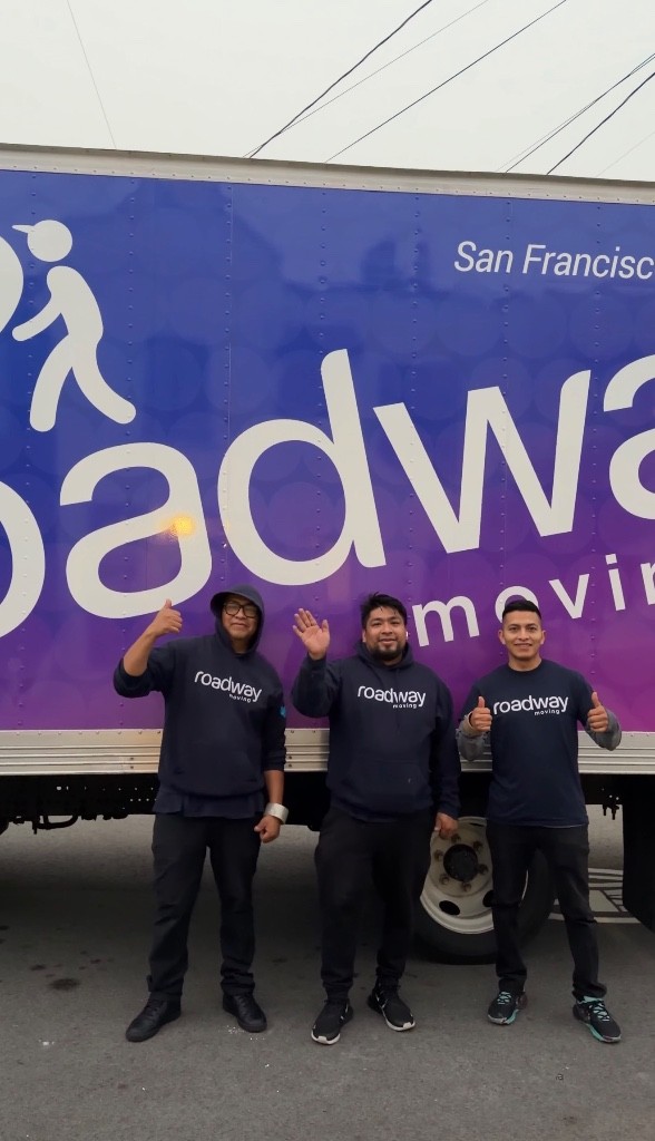 Photo by Kris Hui of Roadway Moving - Large