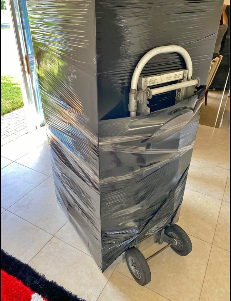 Second photo by Maija Rodriguez of Safe Ship Moving Services - Large