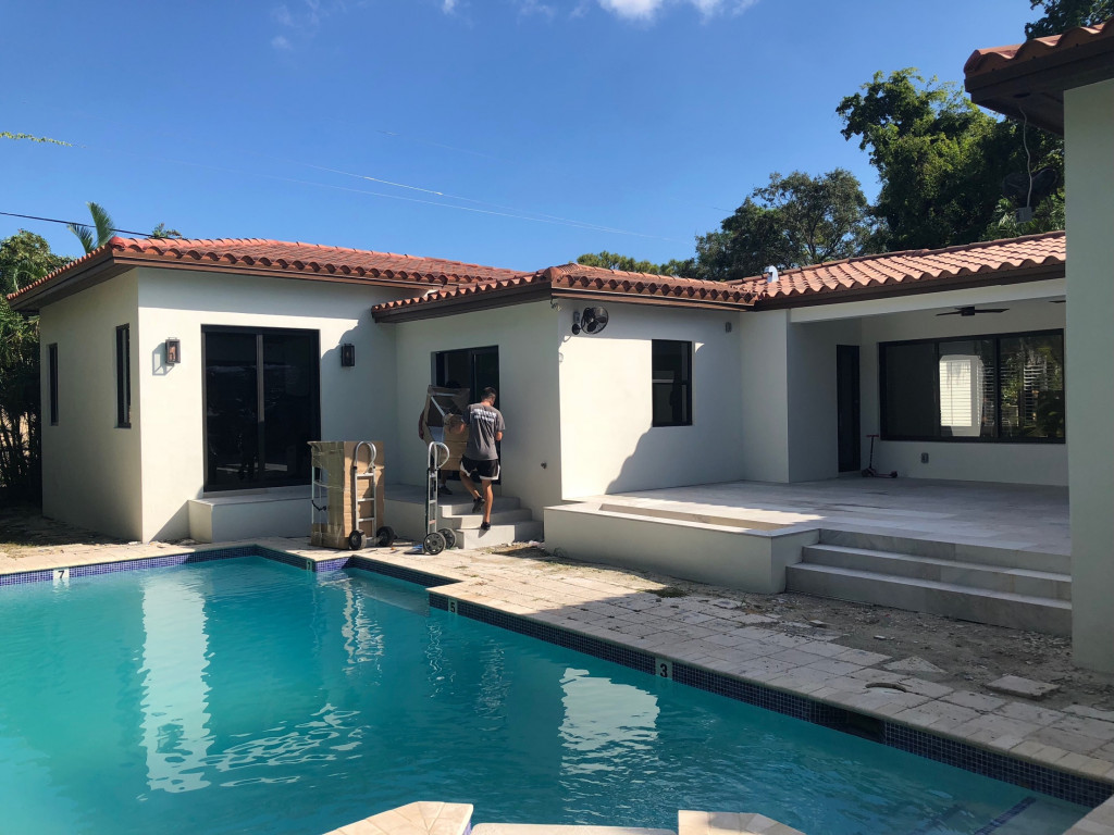 Photo by Mia Growin of Miami Movers For Less - Large