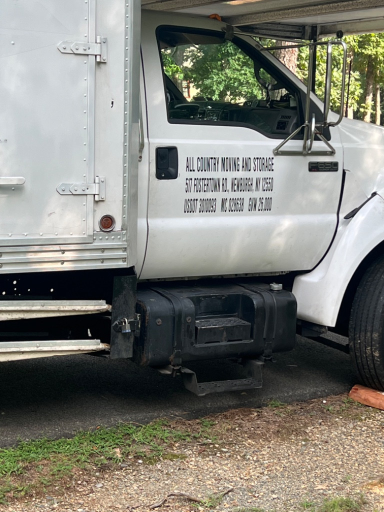 Second photo by Leo Rodriguez of G & M Moving and Storage Corp. - Large