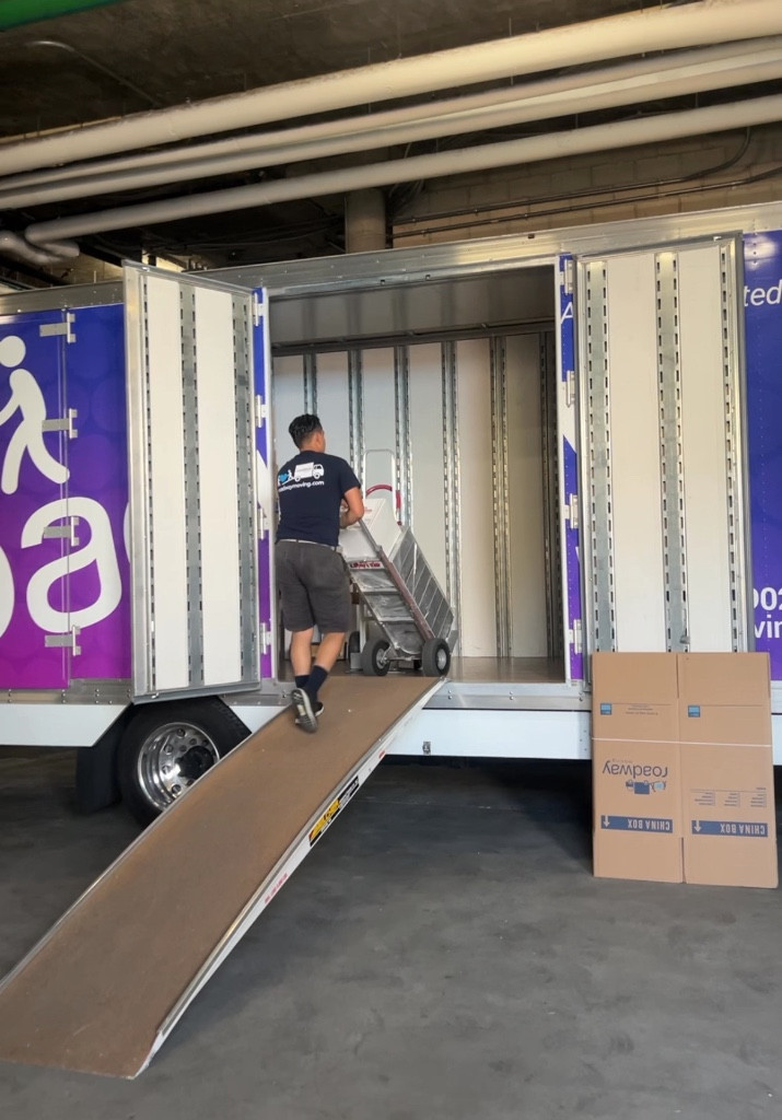 Photo by Chazlyn Stunson of Roadway Moving - Large