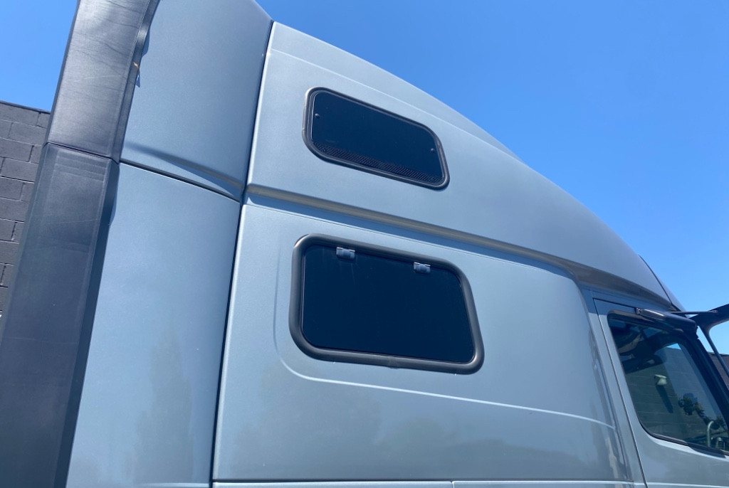 Second photo by Eden Silva of United Transportation Moving & Storage - Large