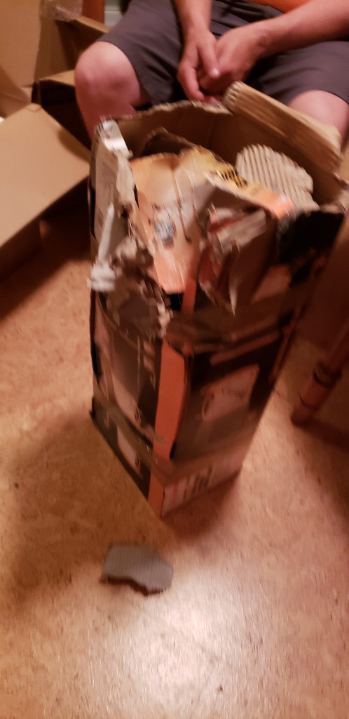 Second photo by James Hollingsworth of Moving Express and Storage - Large