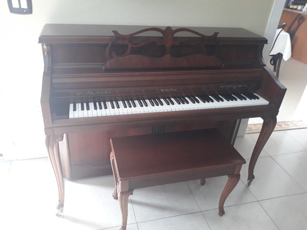 Photo by Lauren Leahey of Big Boys Moving & Storage - Large