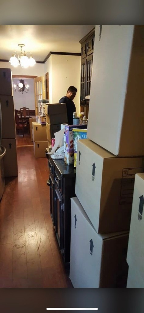 Photo by Christopher Ives of Perennial Van Lines - Large