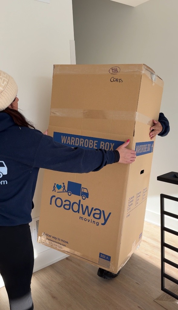 Photo by Alexis Wilk of Roadway Moving - Large