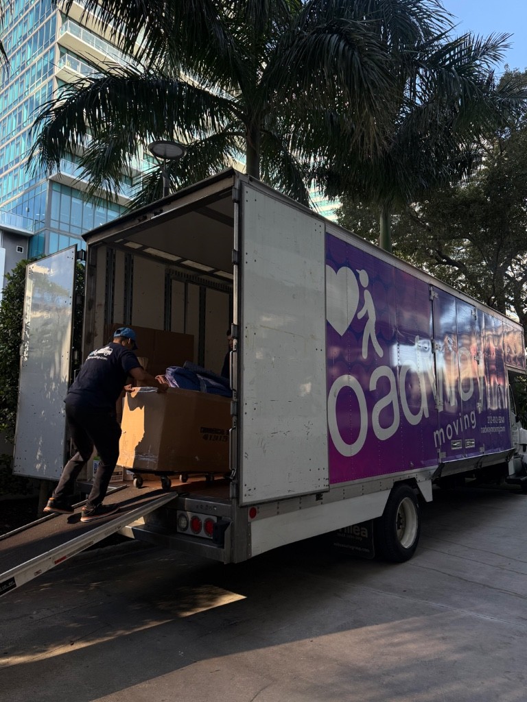 Second photo by Luis Fernando of Roadway Moving - Large