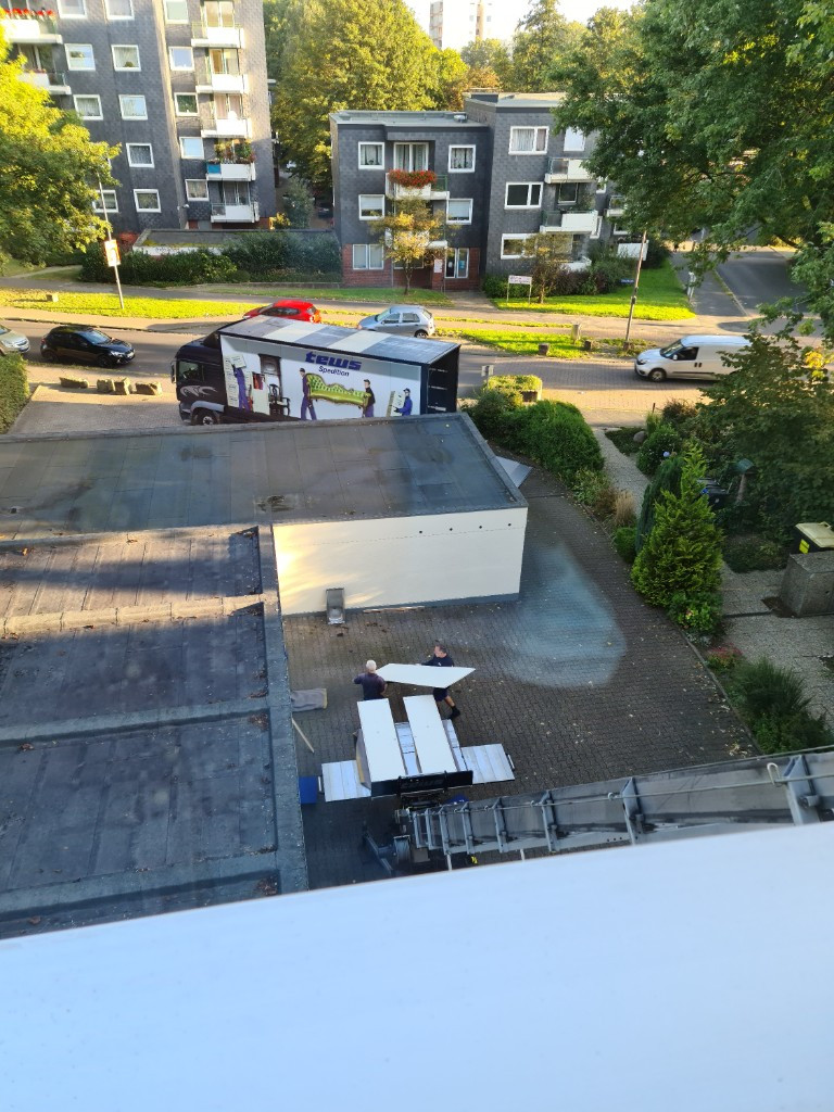 Second photo by Christine Knobloch of Spedition Wolfgang Tews - Large