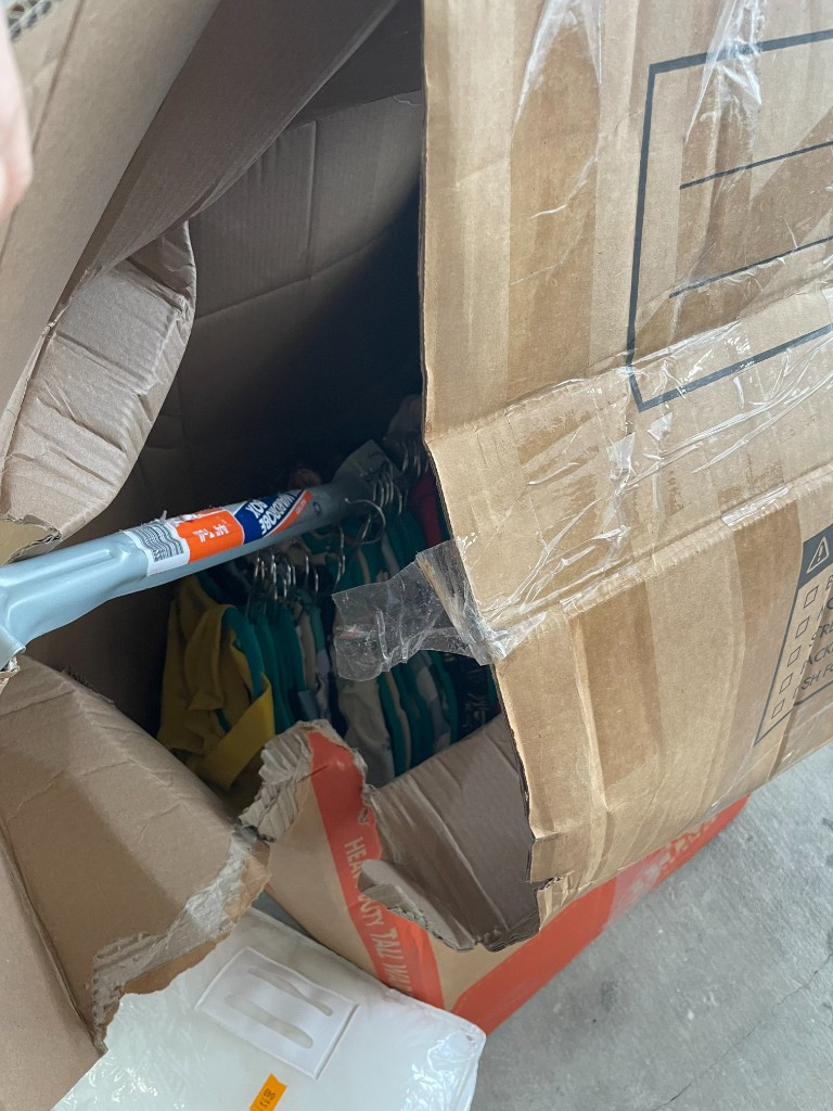 Second photo by Maria Botana of All American Moving - Large