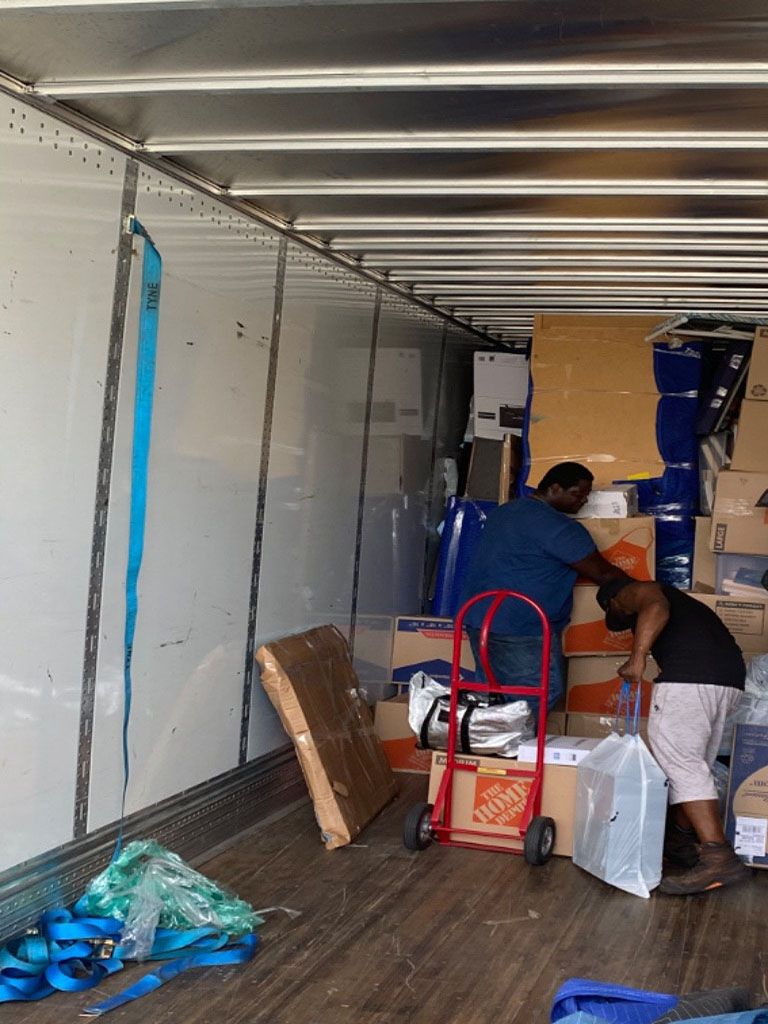 Second photo by Shakirah Dodson of American Home Relocation - Large