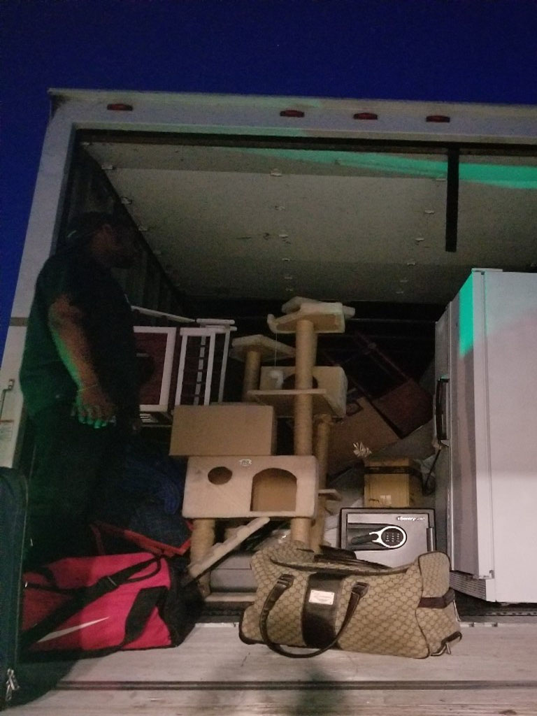 Second photo by Jan Taylor of Gateway Express Moving - Large