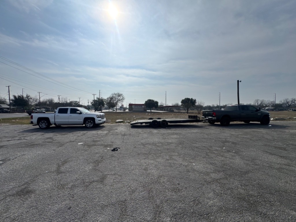 Photo by Debbie Garza of Sonic auto transport - Large