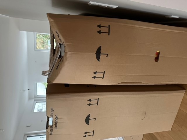 Photo by Chris Gruenewald of Der Umzugsschreiner - Large