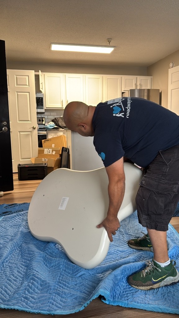 Photo by Lauren Ramos of Roadway Moving - Large