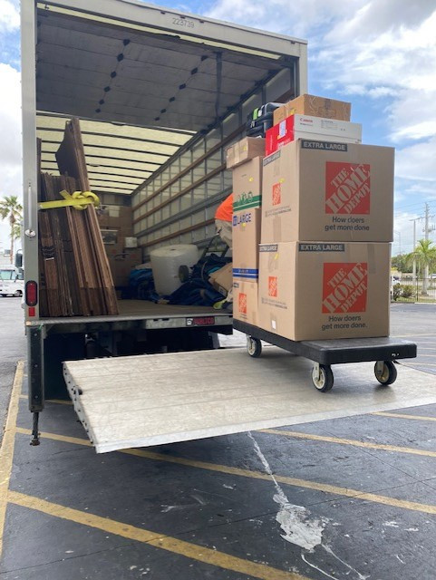 Second photo by Letty Perez of 24/7 Logistic Services - Large