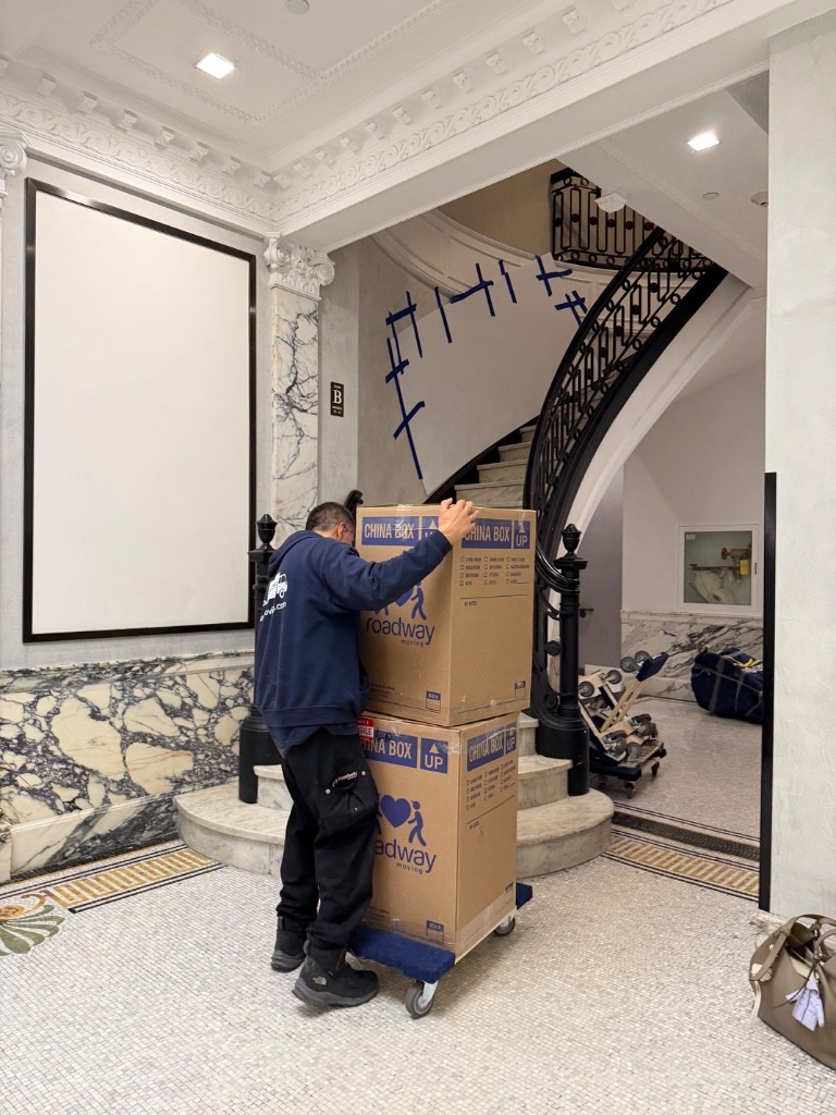 Photo by Sophie Pavlovska of Roadway Moving - Large