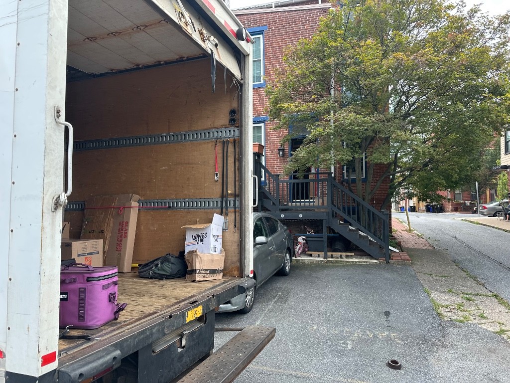 Photo by Hans Ortlieb of Zip To Zip Moving Inc - Large