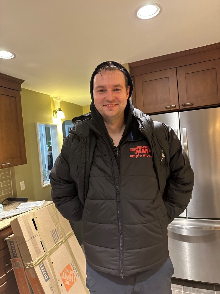 Second photo by Ben Fillion of Safe Ship Moving Services - Large