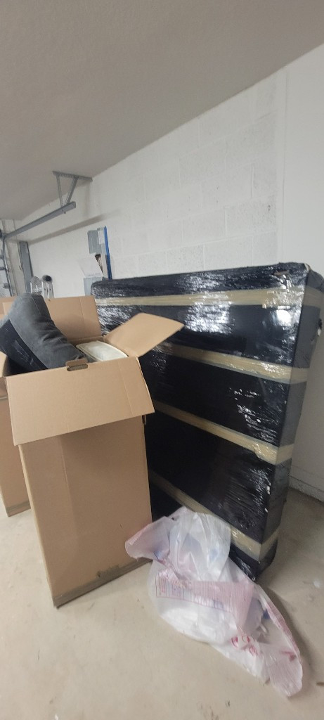 Photo by Sean Quarton of All American Van Lines - Large