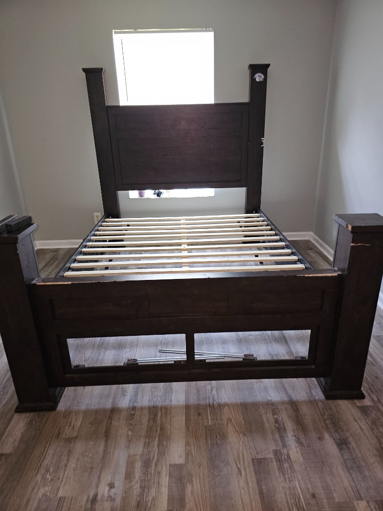 Photo by Latoya Watson of Presidential Van Lines LLC - Large