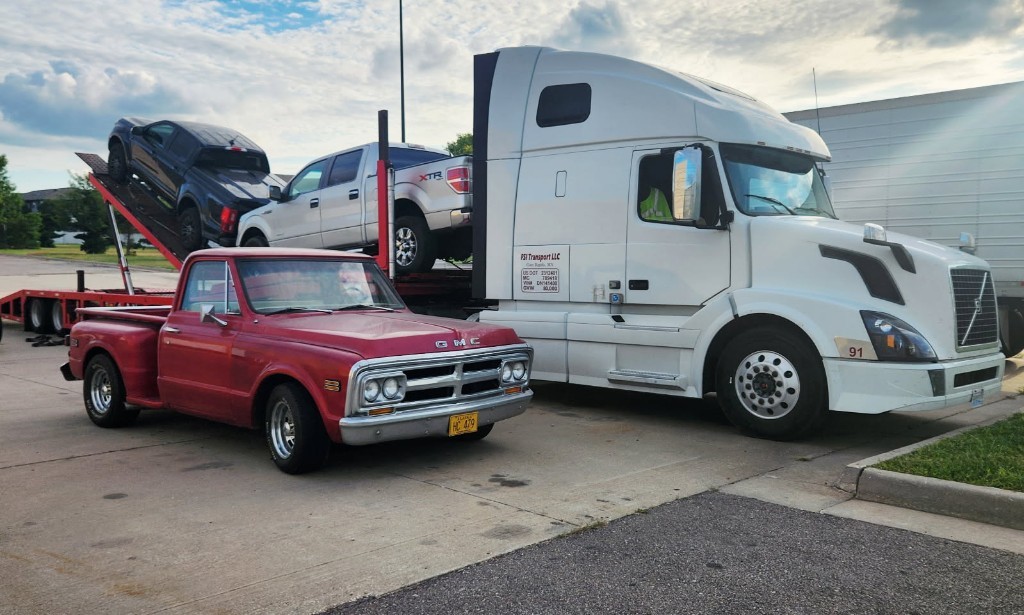 Photo by Kerwin Thiessen of Sonic auto transport - Large