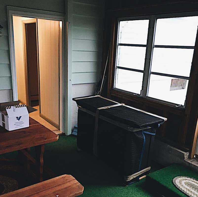 Photo by Taras Levchenko of Traditional Express Van Lines - Large