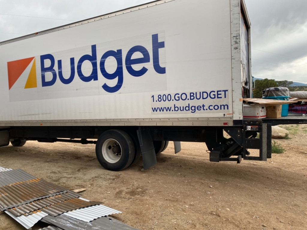 Second photo by Sil Mont of Geo Vanlines - Large