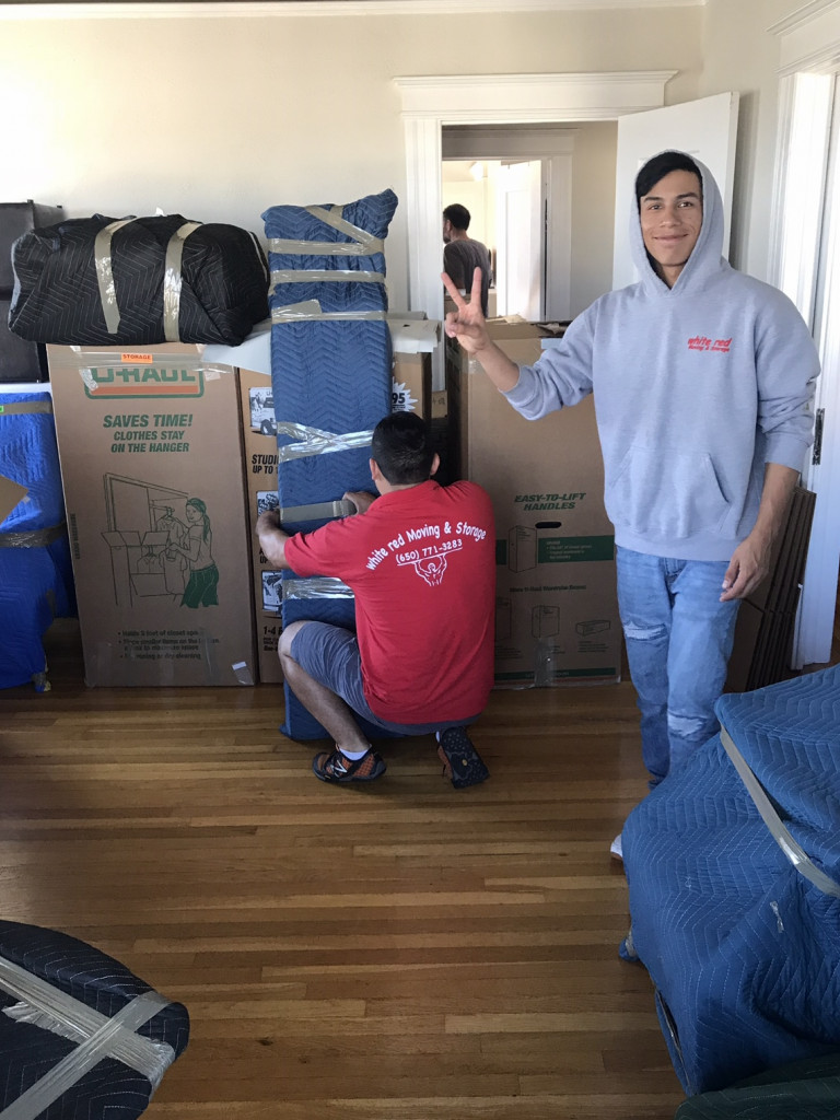 Second photo by Leslie Stevenson of White Red Moving & Storage - Large