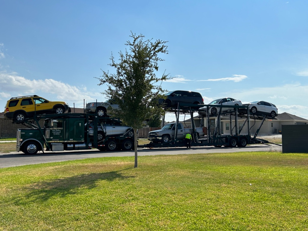 Photo by Jeffrey Smith of Colibri Auto Transport Inc - Large