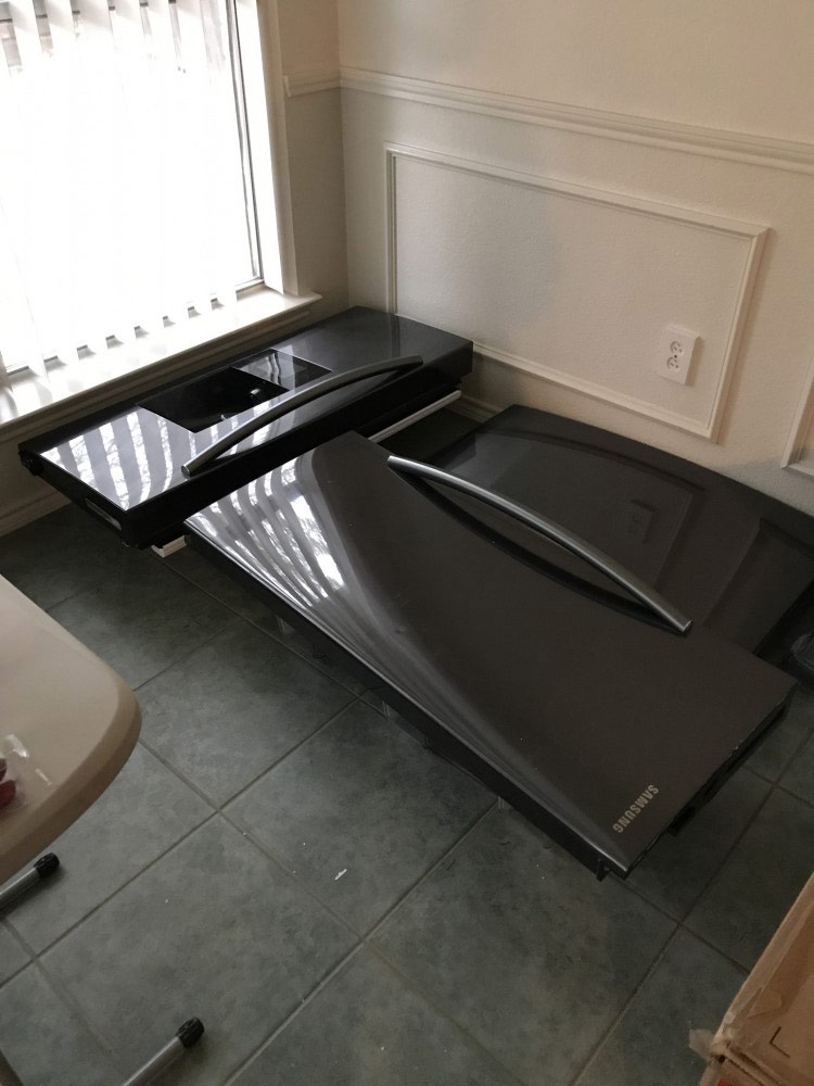 Photo by Joan Cox of National Van Lines Inc - Large