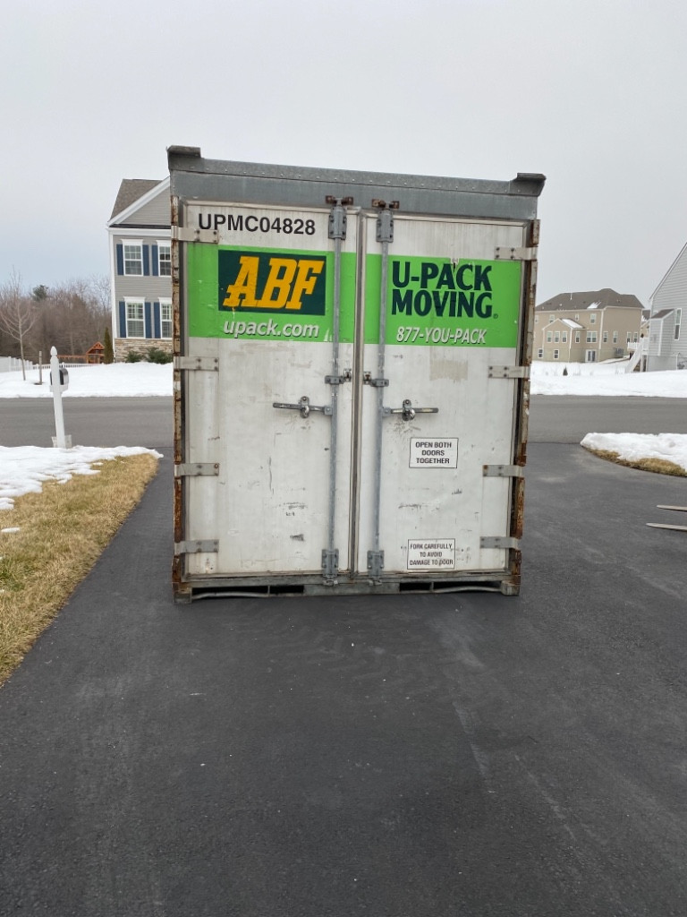 Second photo by Ferrer of U Pack - Large