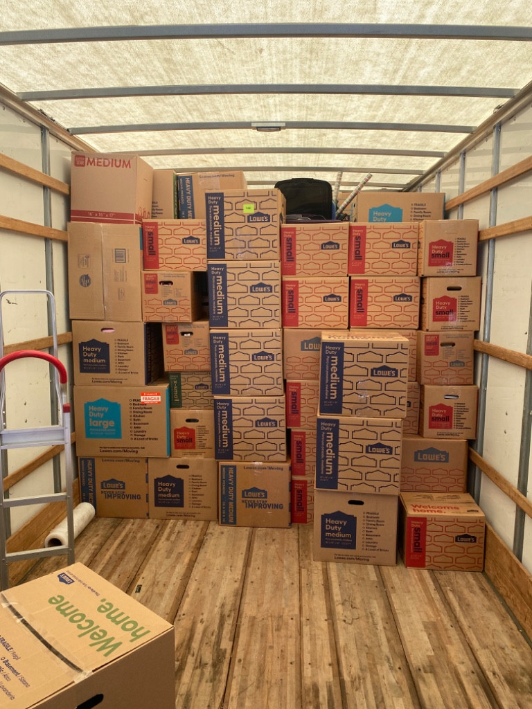 Photo by Mariah White of Fatboy Slims Мoving Company - Large