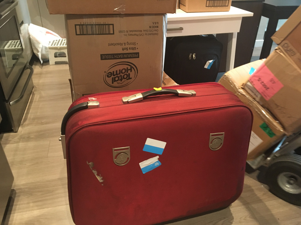 Second photo by Ebru Basaydin of American Home Relocation - Large