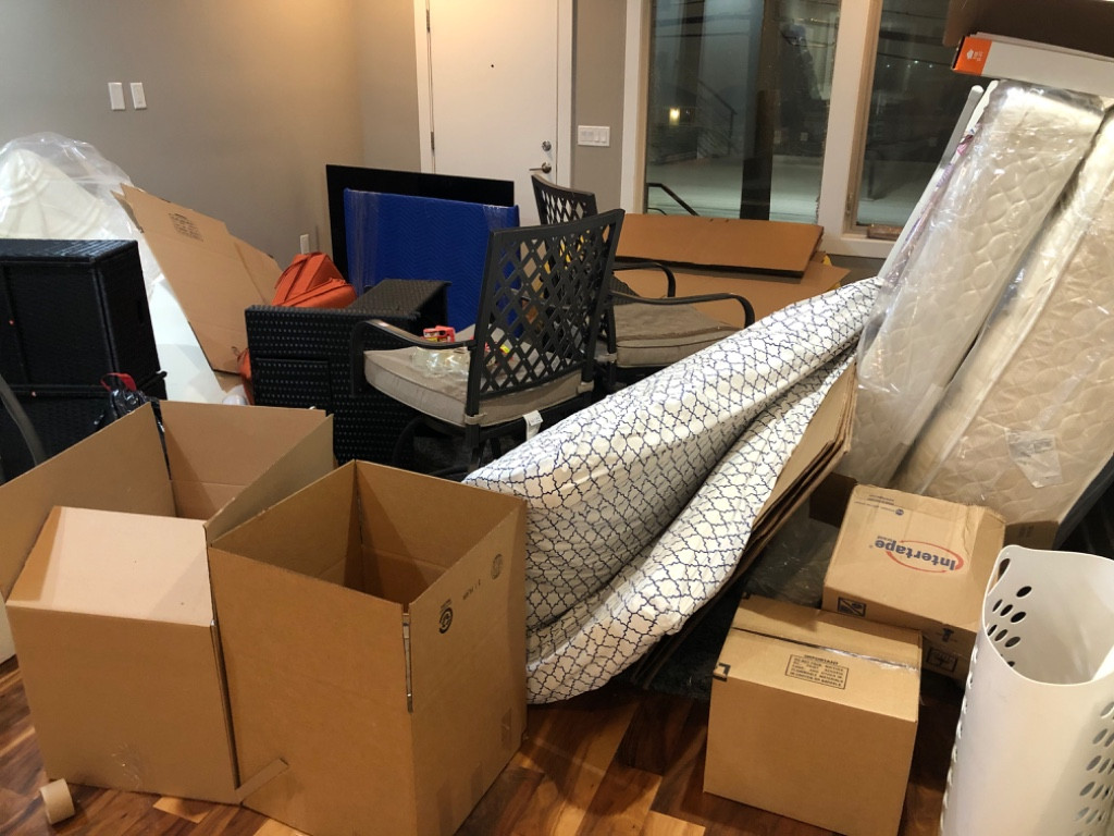 Photo by Melissa Zeeff of Van Lines of America LLC - Large