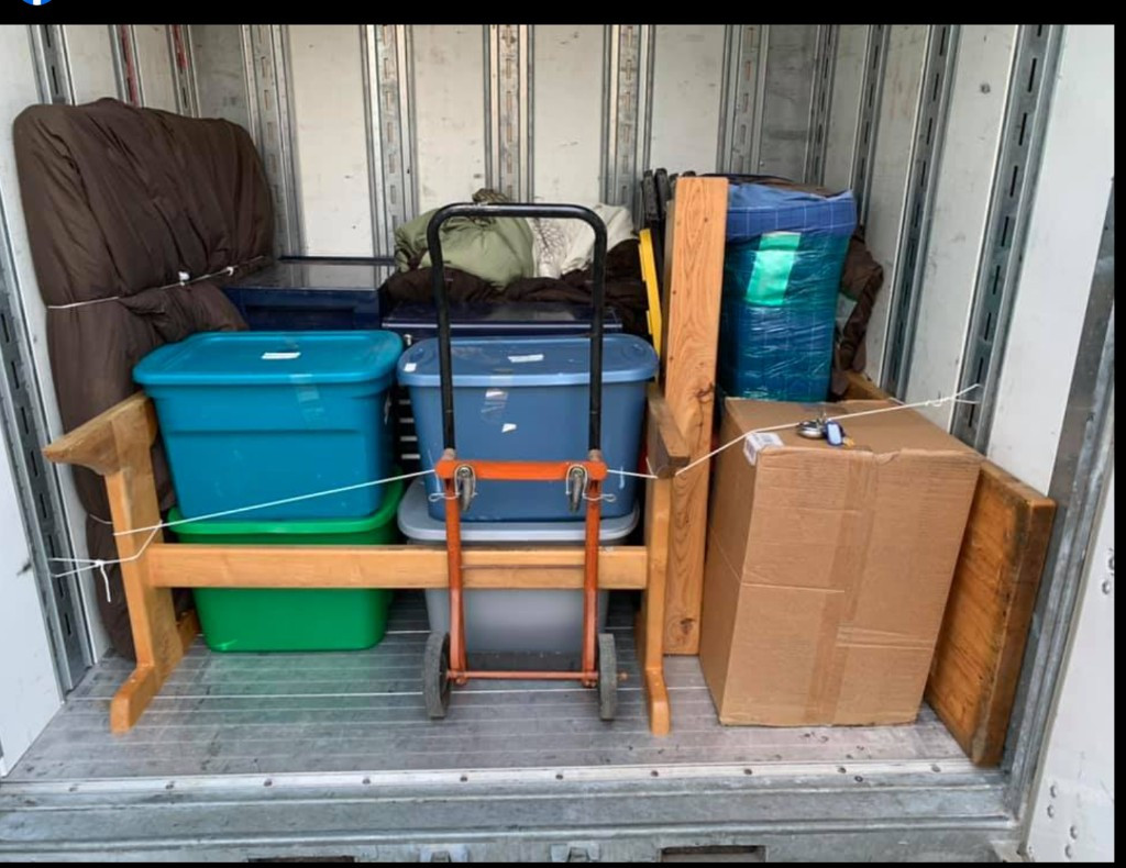 Second photo by Robin Brandeberry of U Pack - Large