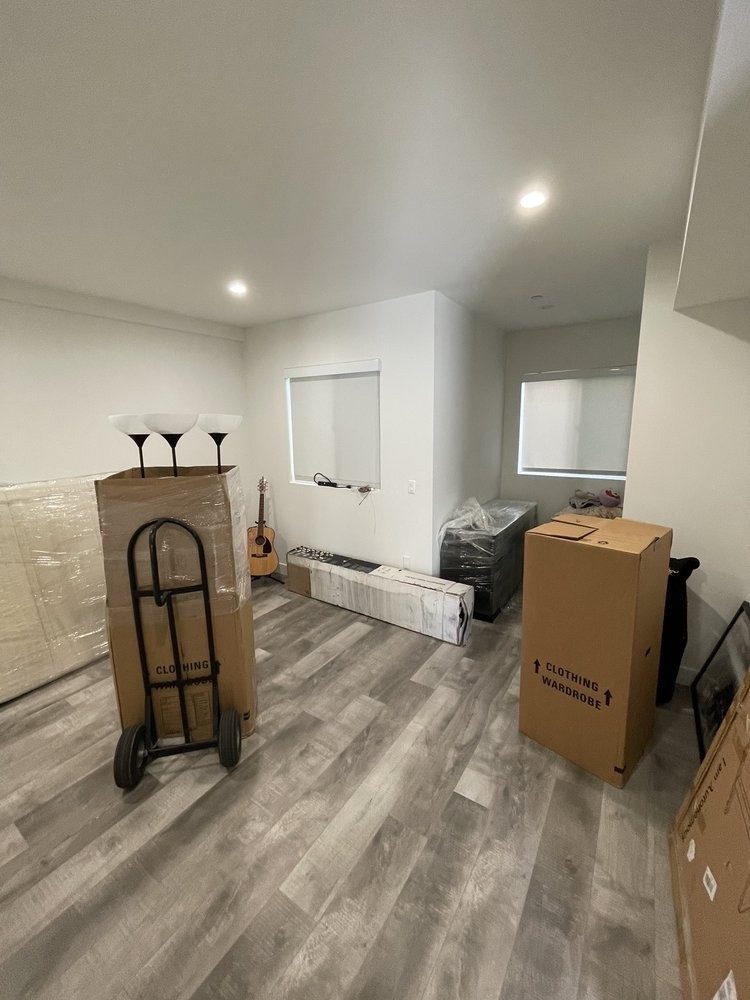 Second photo by Virgil Flowers of Loadrans LLC - Large