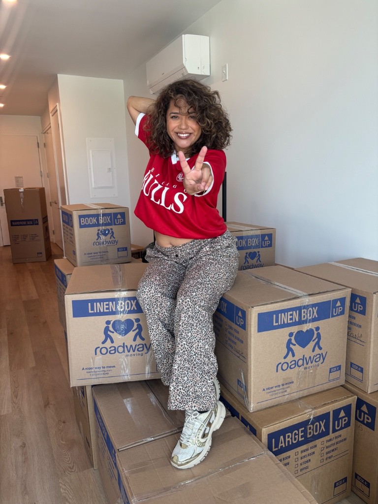 Photo by Nancy Rodriguez of Roadway Moving - Large