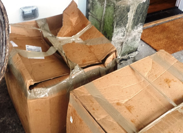 Second photo by Sara Pennak of California Relocation Systems LLC - Large