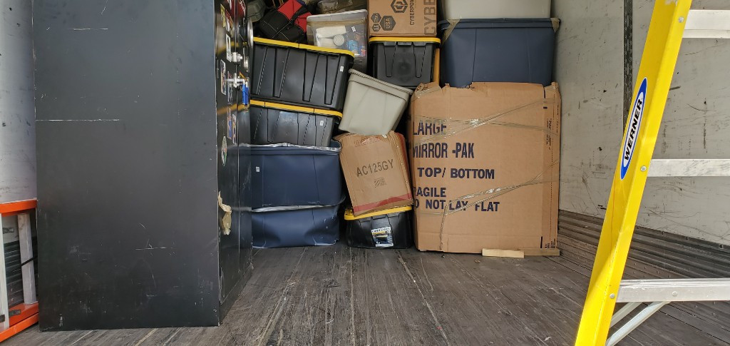 Photo by Jeff Smith of US Pro Moving and Logistics LLC - Large