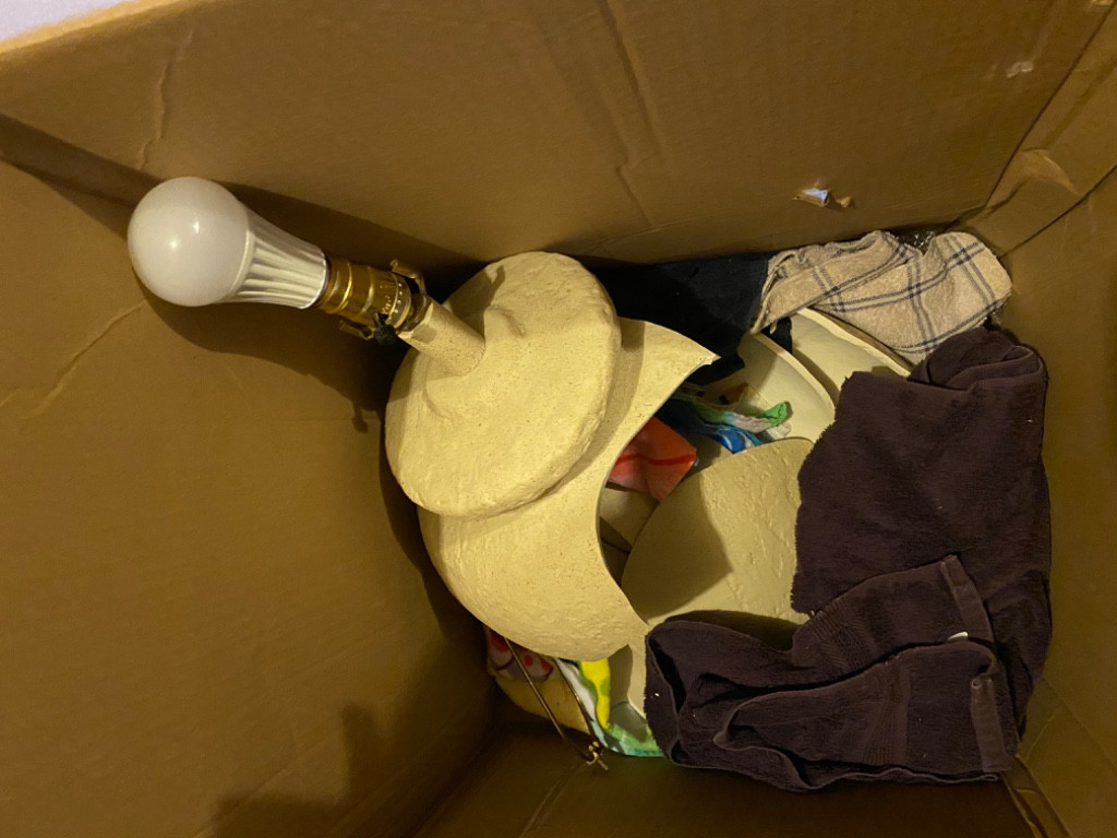 Second photo by Cynthia Williams of Oasis Moving and Storage - Large