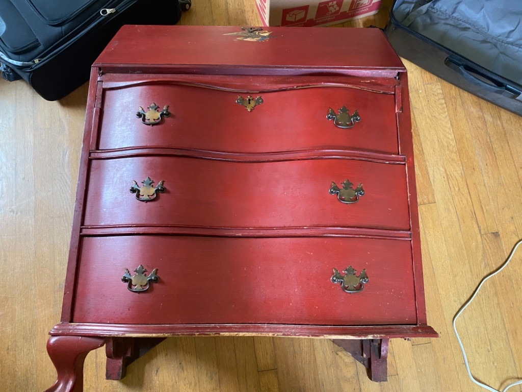 Second photo by Kathleen Thomas of Safeway Moving Systems - Large