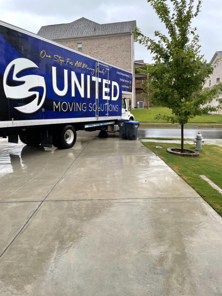 Second photo by Daniel Gi of United Moving Solutions - Large
