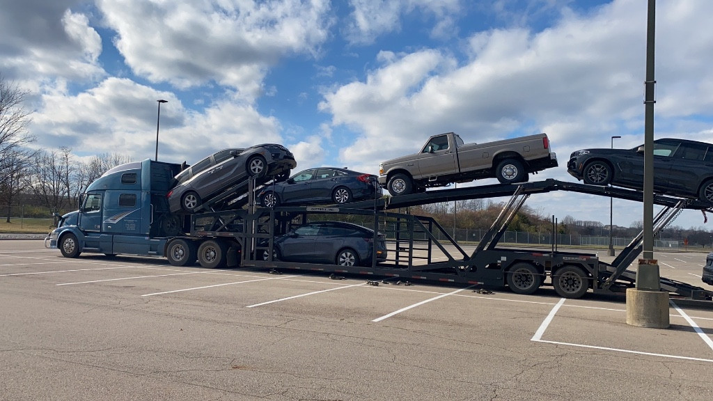 Second photo by Kevin Liang of Sonic auto transport - Large