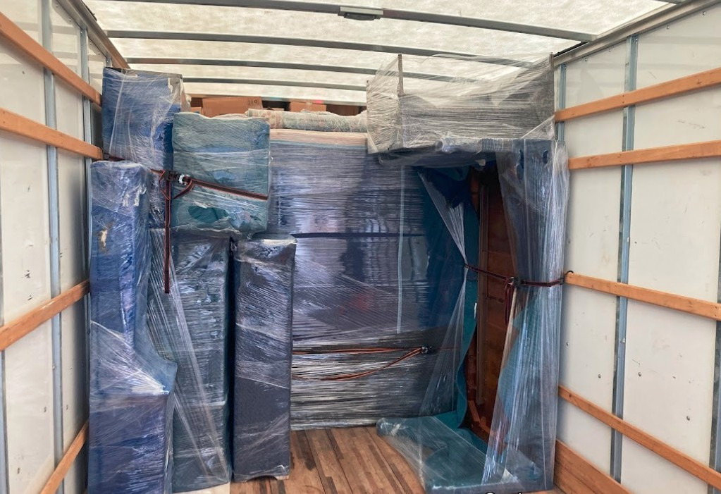 Photo by Thea Crane of Enterprise Moving - Large