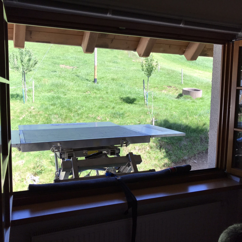 Second photo by Jens H of Hajdini Umzüge - Large