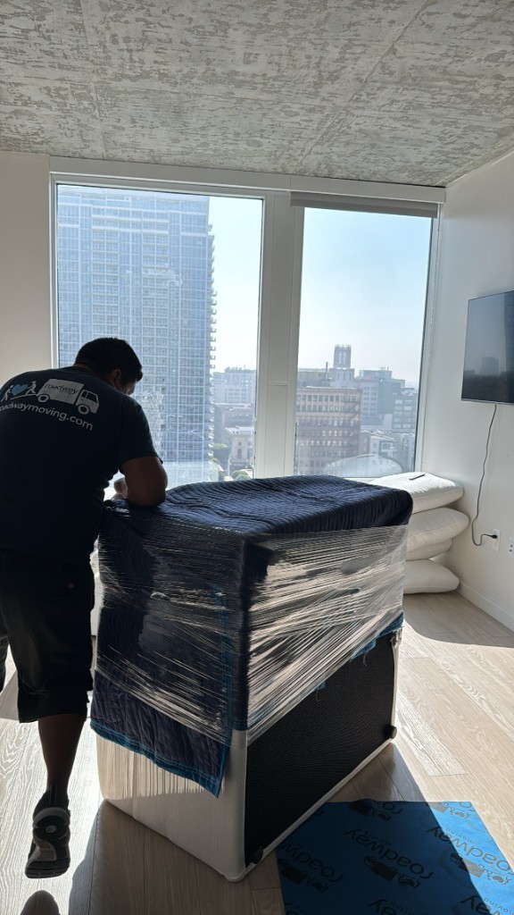 Photo by Catalina Suarez of Roadway Moving - Large