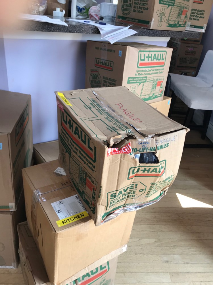 Photo by Tse Yang Lim of Cross Country Moving & Storage - Large