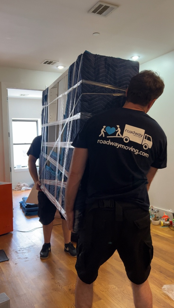 Second photo by Melinda Murillo of Roadway Moving - Large