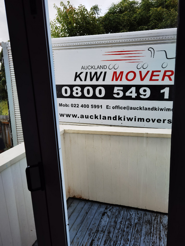 Photo by Hilda Wilcox of Auckland Kiwi Movers - Large