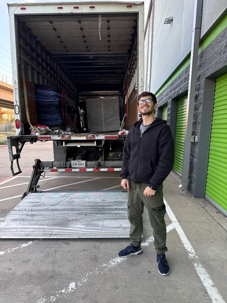 Photo by Jamie Hartanto of Safe Ship Moving Services - Large